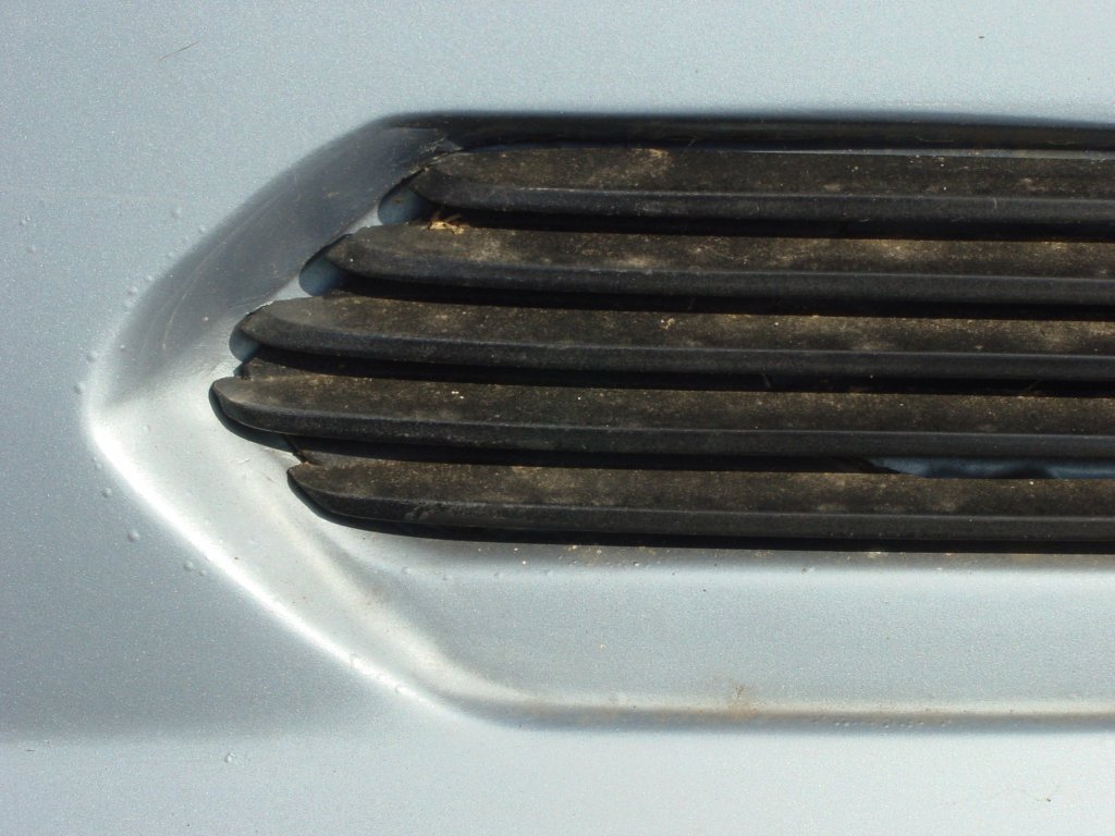<<