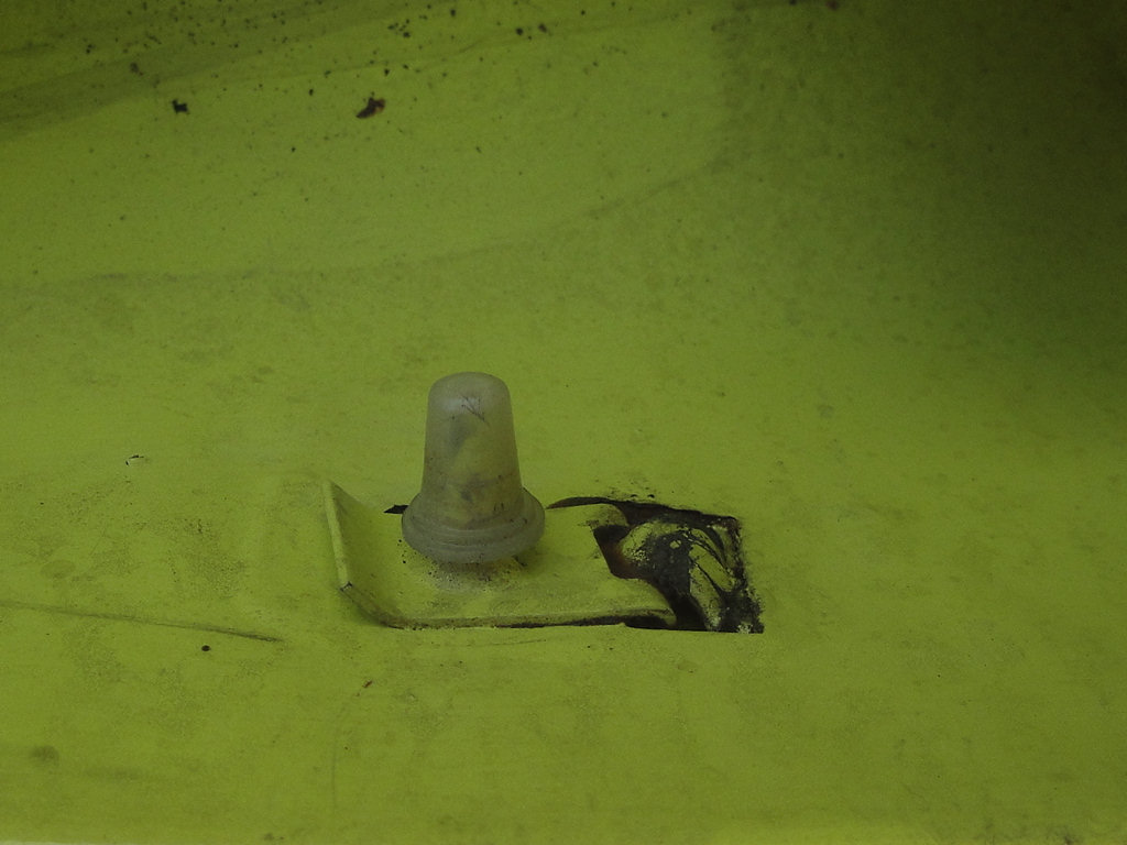 <<